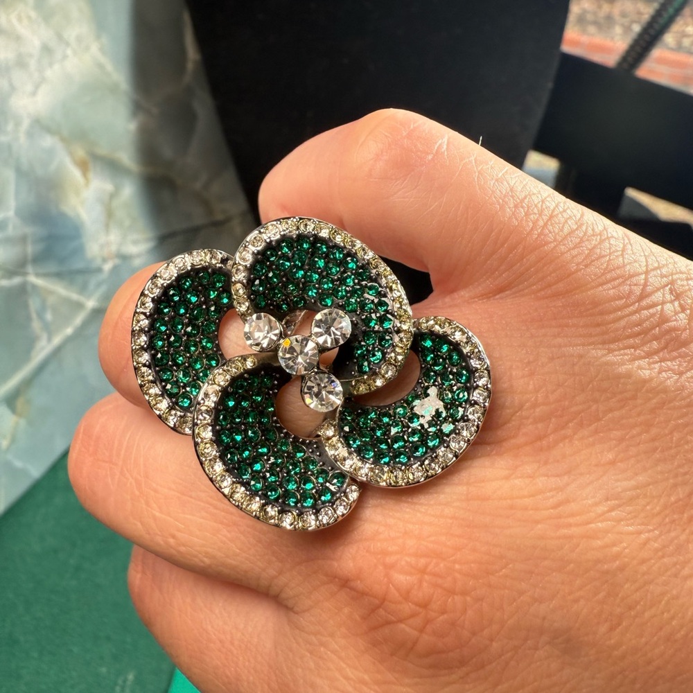 Emerald Green Crystal Flower Statement Ring‎ Size 7